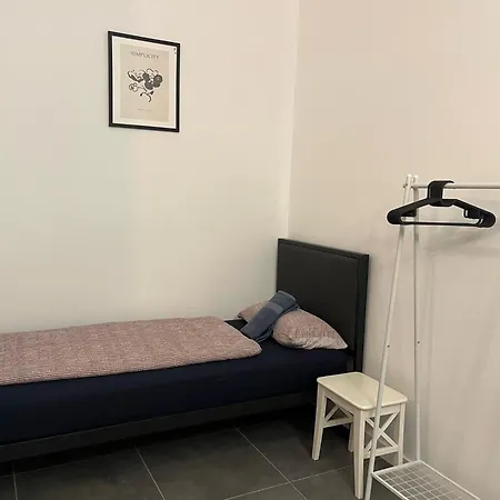 Ludwig Camas - * لودفيغسبرغ