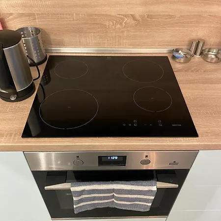 شقة Ludwig Camas - *